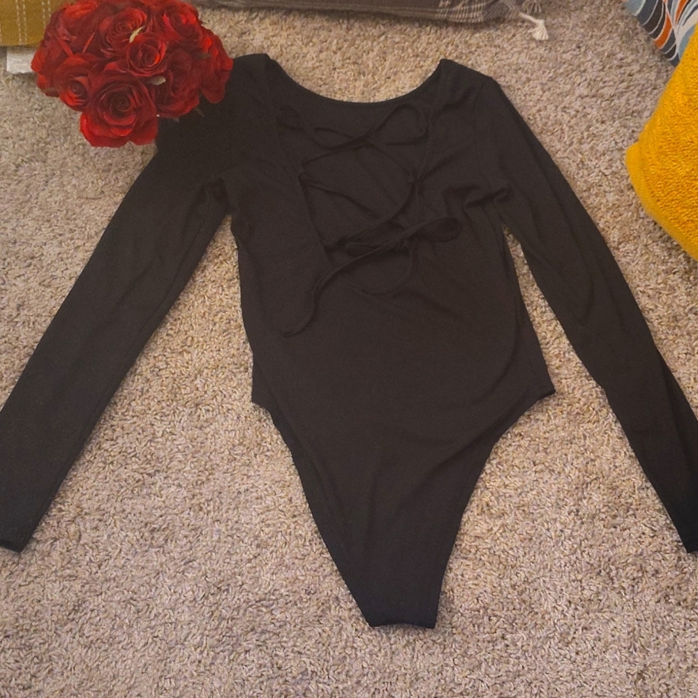 NWOT SHEIN Black Lace Up Back Bodysuit Size M ๐ฅ - Picture 7 of 9